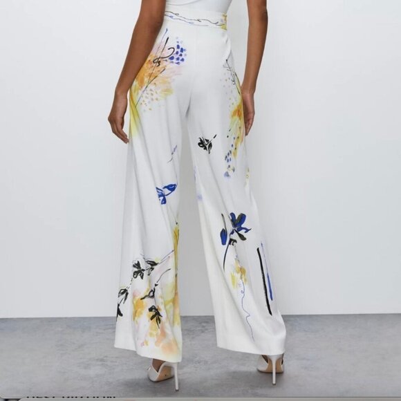 Aritzia Babaton Lincoln Floral Wide Leg Pants - Picture 2 of 7